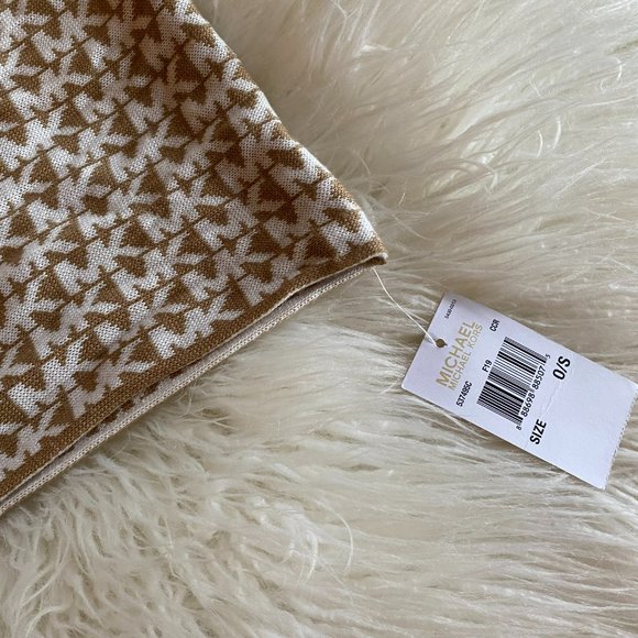 Michael Kors Logo Scarf - Picture 2 of 4